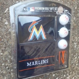 Miami Marlins MLB Golf Set Balls Tees Towel Gift